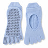 Calcetines para pilates o yoga de cinco dedos color celeste unicolor Sowilo, protectores elásticos con silicona adherente para pisada estable.
