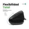 Dream I negro doblado demostrando flexibilidad barefoot ligera.