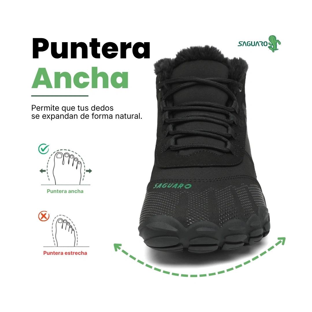 Bota Saguaro Will I negra vista frontal destacando puntera ancha barefoot.