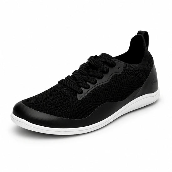 Zapatillas barefoot negras Sowilo Kenaz para entrenamiento.