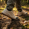 Sowilo Algiz beige mujer outdoor usabilidad — zapatilla barefoot outdoor femenina en uso Chile