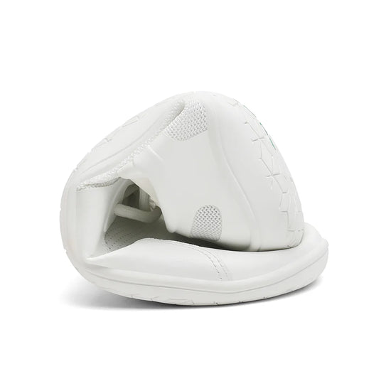 Zapatillas blancas flexibles para transición barefoot Saguaro Wish II, materiales suaves que respetan la anatomía del pie.