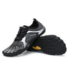 Zapatillas para gimnasio y crossfit barefoot Saguaro Fast I, máxima estabilidad y conexión con el suelo en color negro uniforme.