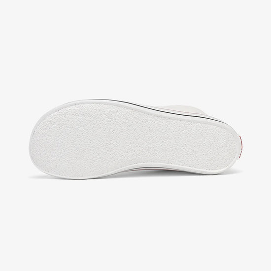Suela plana de caucho de zapatillas minimalistas con textura antideslizante y flexible.