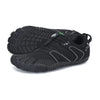 Zapato minimalista deportivo resaltando la suela de caucho flexible con diseño de tracción multidireccional.