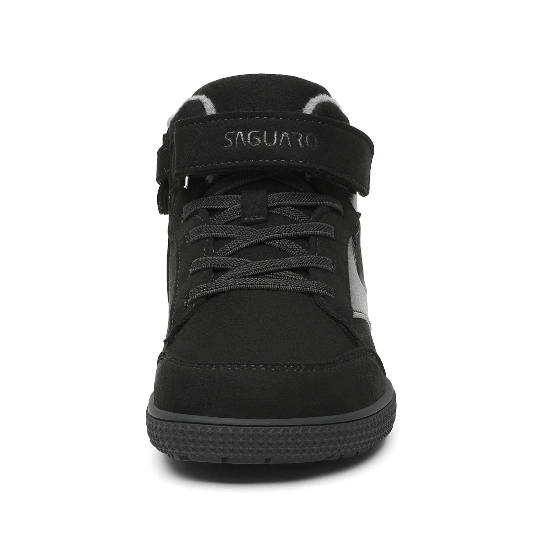 Zapatos bebé ergonómicos con puntera ancha para el libre movimiento de los dedos.